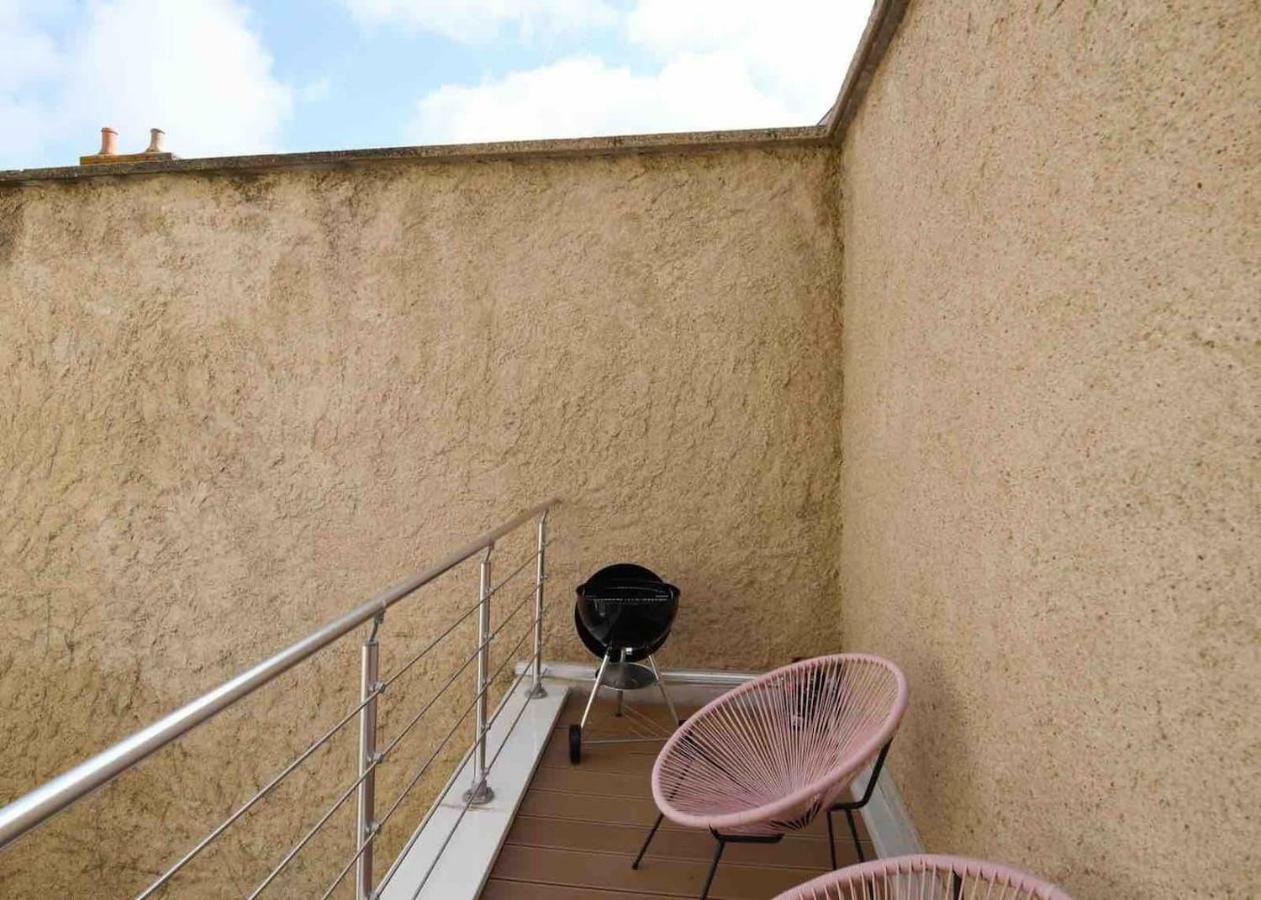 An Authentic Experience With Spa In The Center Poitiers Esterno foto