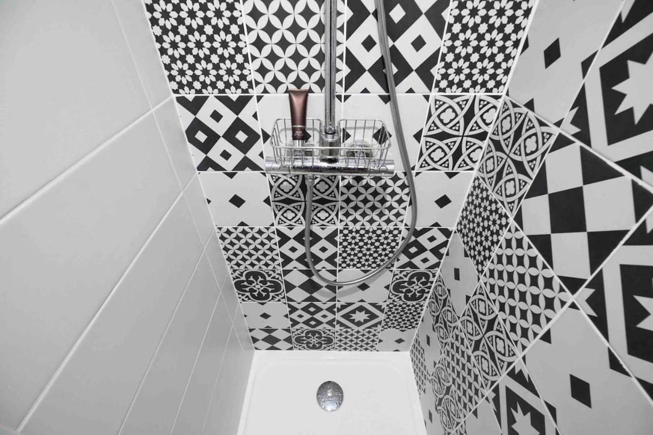 An Authentic Experience With Spa In The Center Poitiers Esterno foto